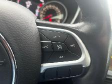 2019 Jeep Compass LIMITED, 4WD, Leather, Panoramic Sunroof, Allo - Photo 24