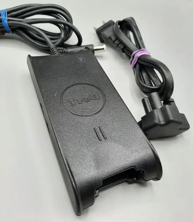 Original Dell Power Adapter Charger 65 Watt