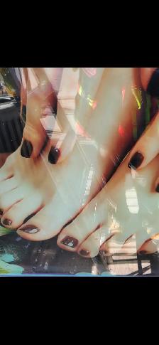 NAIL & SPA WINDOW GRAPHIC - Photo 3