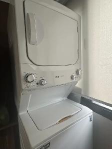 Furnished 2BR/2BA North Vancouver, Central Lonsdale, 90  nights - Photo 9