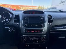 2014 Kia Sorento EX-V6 - Photo 13