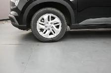2026 Hyundai Venue Preferred Heated Seats/Wheel, Apple/Android, - Photo 12