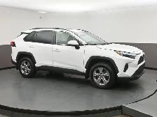 2022 Toyota RAV4 XLE AWD, HEATED SEATS, BACKUP CAMERA & MORE!