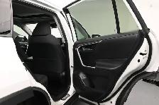 2022 Toyota RAV4 XLE AWD, HEATED SEATS, BACKUP CAMERA & MORE! - Photo 27