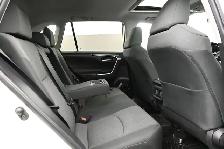 2022 Toyota RAV4 XLE AWD, HEATED SEATS, BACKUP CAMERA & MORE! - Photo 28