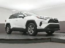2022 Toyota RAV4 XLE AWD, HEATED SEATS, BACKUP CAMERA & MORE! - Photo 38