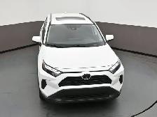 2022 Toyota RAV4 XLE AWD, HEATED SEATS, BACKUP CAMERA & MORE! - Photo 47
