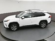 2022 Toyota RAV4 XLE AWD, HEATED SEATS, BACKUP CAMERA & MORE! - Photo 49