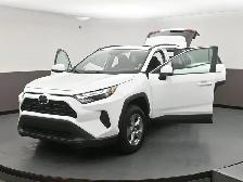 2022 Toyota RAV4 XLE AWD, HEATED SEATS, BACKUP CAMERA & MORE! - Photo 57