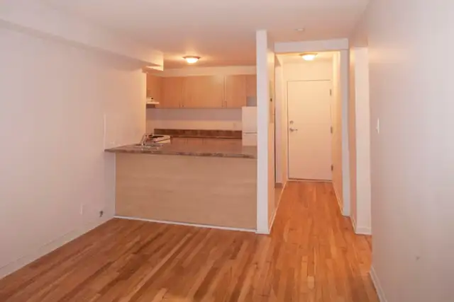 3.5 for rent, November 1, near Snowdon, HEC, UdeM - ID 2584
