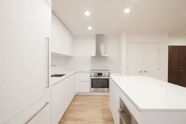 renovated 2bed,2bath, immediate occupancy, Westmount - ID 1352