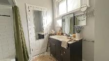 Spacious 2-Bedroom   Den Suite in Downtown Hamilton - Photo 9