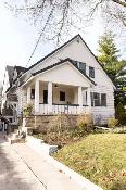 Gorgeous  One of a kind! 2 Bdrm  Main floor Unit   OLD NORTH - Photo 2