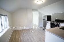 1 Bed, 1 Bath, Upper level unit - 314 Ambrose St - $1700/month - Photo 2