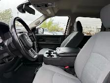 2022 Ram 1500 Classic Express 4x4 Crew Cab 5'7' Box - Photo 10