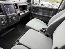 2022 Ram 1500 Classic Express 4x4 Crew Cab 5'7' Box - Photo 21