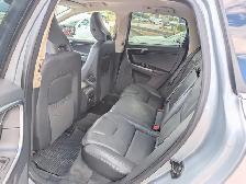 2013 Volvo XC60 AWD 5dr T6 | Sun-roof! | Heated seats! | No acci - Photo 10