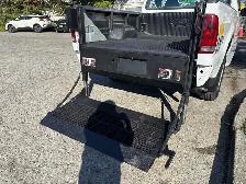 2006 Ford F-250 Super Duty XL Extended Cab Pickup With Power Lif - Photo 53