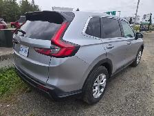 2025 Honda CR-V LX - Photo 4