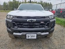 2025 Chevrolet Colorado 4WD Trail Boss - Photo 2