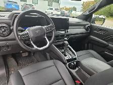 2025 Chevrolet Colorado 4WD Trail Boss - Photo 10