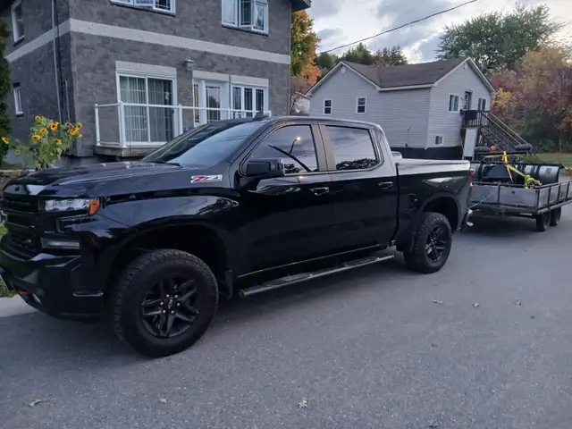 2022 chev Trail Boss loaded snow dog plow optional