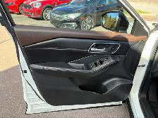 2022 Nissan Rogue Platinum AWD Platinum - Photo 11