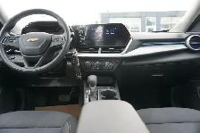 2025 Chevrolet Trax LS | No Accidents | Carplay | - Photo 24