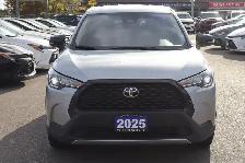 2025 Toyota Corolla Cross LE - Photo 2