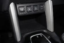 2025 Toyota Corolla Cross LE - Photo 17