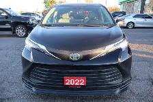 2022 Toyota Sienna - Photo 2
