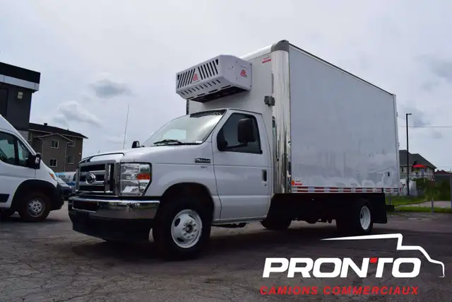 2022 Ford E-Series Réfrigéré  Cube 14 pieds  Portes Battante