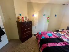 $825 clean highrise private room  for rent - Photo 2