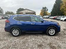 2018 Nissan Rogue SV CERTIFIED - Photo 6