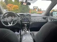 2018 Nissan Rogue SV CERTIFIED - Photo 11