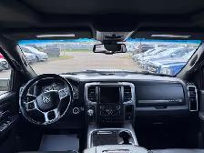 2017 Ram 1500 LIMITED 4WD Crew Cab - Photo 9