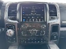 2017 Ram 1500 LIMITED 4WD Crew Cab - Photo 11