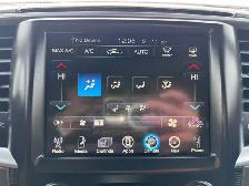 2017 Ram 1500 LIMITED 4WD Crew Cab - Photo 14