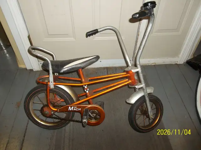 Vintage 1960's Child's Bike Solid Rubber Tires Great Condition