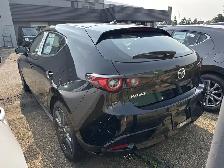 2026 Mazda Mazda3 Sport - Photo 4