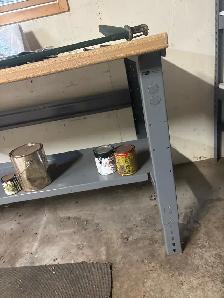work bench - Photo 2
