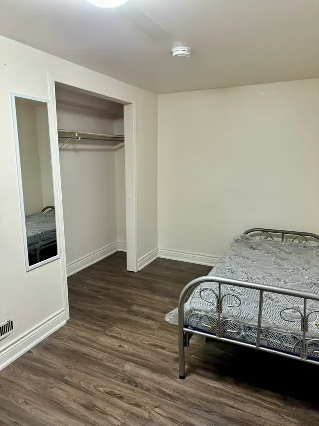 One Large bedroom  for Rent December 1st 2026