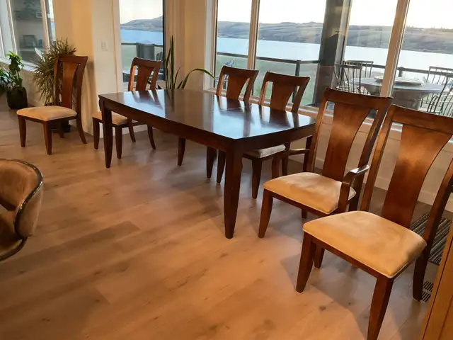 Dining table with 6 chairs .  Dining table is 96" x 44"