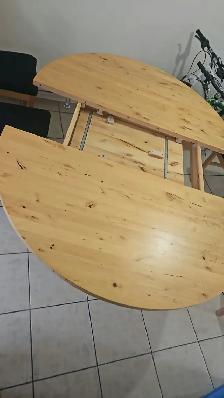 Table ronde extensible à vendre avec 4 chaises - 80 $ - Photo 3