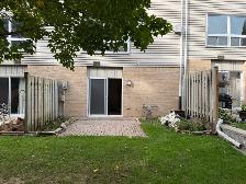 Bright 3-Bedroom   Den Home on Third Street – London, ON - Photo 2