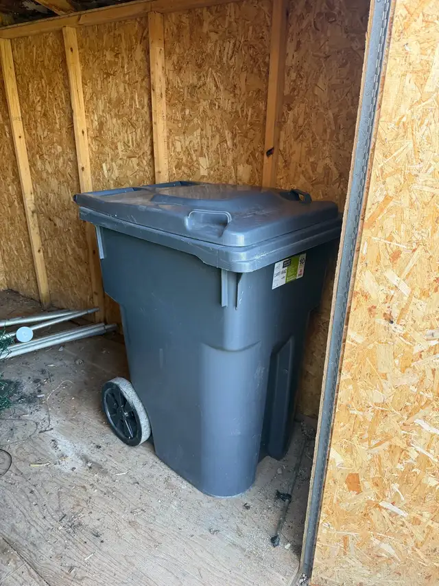 industrial garbage cans
