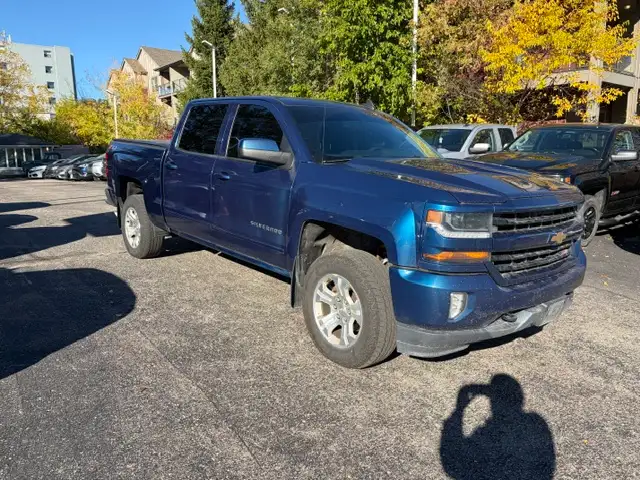 2018 Chevrolet Silverado 1500 Z71 ONE OWNER no accidents