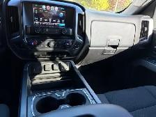 2018 Chevrolet Silverado 1500 Z71 ONE OWNER no accidents - Photo 11