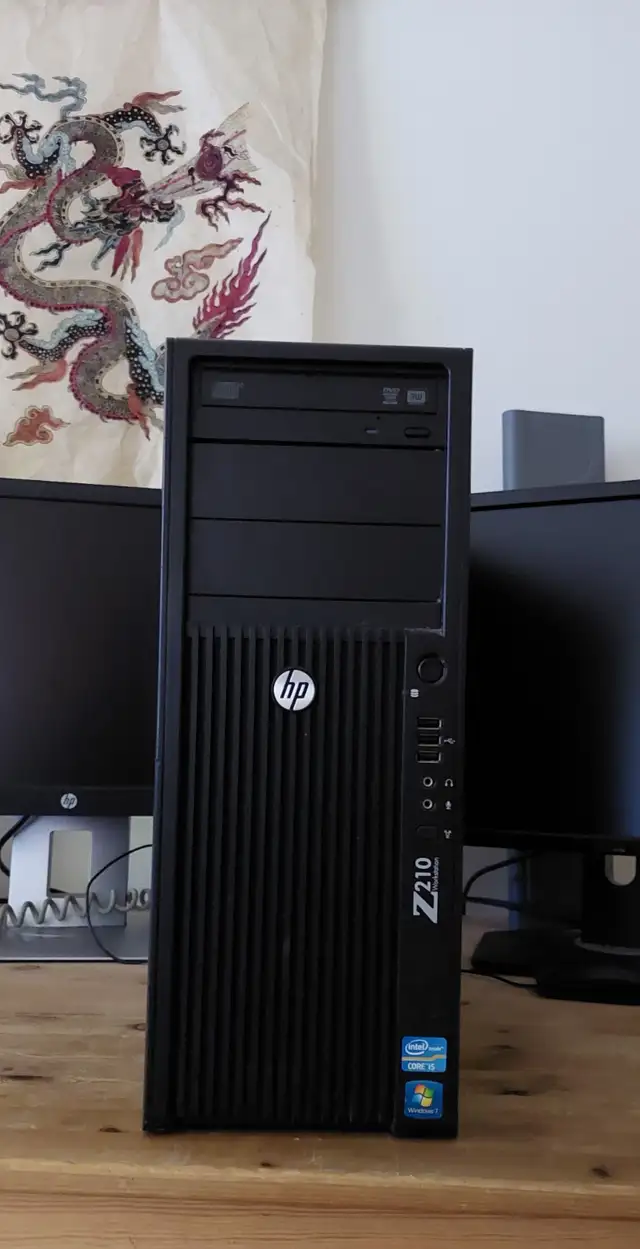 Desktop computer HP z210