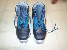 Womens's Salomon X-Country Ski Boots